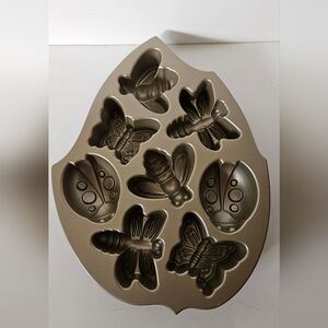 Nordic Ware Backyard Bugs Bake Ware